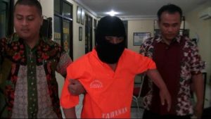 Pencuri Brangkas Toko Tekstil di Mal Revo Town Ditangkap