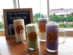 Mom Milk, Nikmatnya Varian Susu Dipadu Dengan Aneka Menu