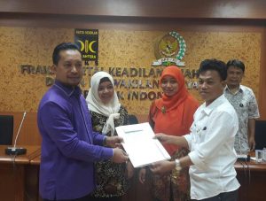 Guru Honorer Bekasi Mengadu Ke Sutriyono