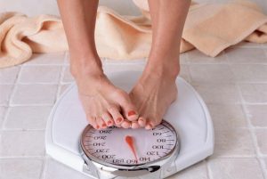 Kesalahan Inilah Yang Membuat Berat Badan Kita Malah Naik Setelah Puasa