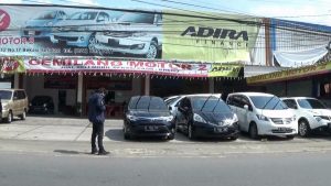 Jual Beli Mobil Bekas Menurun Drastis Jelang Idul Fitri