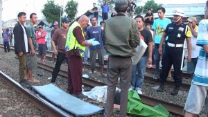 Wanita Paruh Baya Tewas Diterjang Kereta