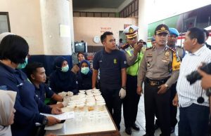 Demi Memberikan Keamanan Dan Kenyamanan Pemudik, Ratusan Supir Bus Lakukan Tes Urine