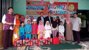 Institut STIAMI Tebar Senyum Ramadan