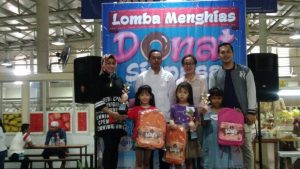 Serunya Aksi Anak-Anak Dalam Lomba Menghias Donat di Sinpasa