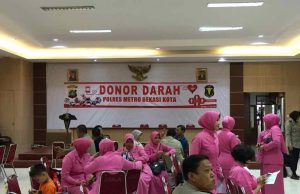 HUT Bhayangkara, Polres Metro Bekasi Kota Adakan Baksos Donor Darah