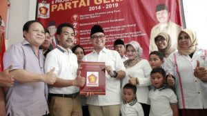 Ketua Tim Relawan Sandiaga Uno Nyalon Wali Kota Bekasi