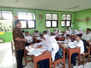 Guru Bekasi: Tugas Kami Mencerdaskan Anak Bangsa