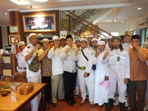 Ketua Forum Ulama Mujahid 212 Himbau Umat Islam Berjuang Menangkan Paslon NF