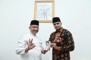 Artis Ali Zainal Dukung Penuh Pasangan Asyik di Pilgub Jabar