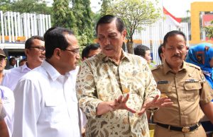 Menko Maritim Gelar Rapat Koordinasi Paket Kebijakan Jalan Tol Jakarta – Cikampek