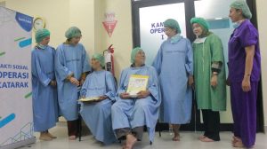 BCA Gelar Operasi Katarak Gratis