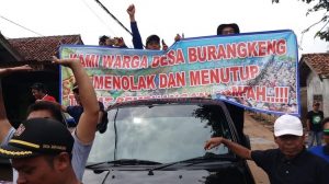 TPA Burangkeng Masih Diblokade Warga