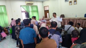 PPDB Zonasi, Ratusan Orang Tua Siswa Datangi Dinas Pendidikan Bekasi