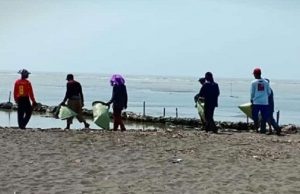 Tumpahan Minyak Pertamina Cemari Laut Muara Gembong