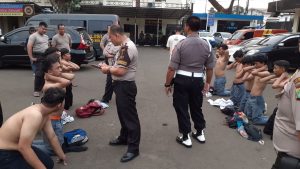 Dicegah ke Gedung DPR, Ratusan Pelajar STM Digiring ke Polres Bekasi