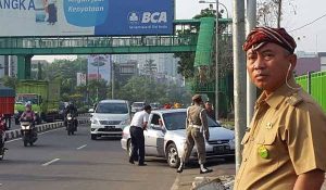 Dianggap Lebih Berfungsi sebagai Reklame, Dewan Minta JPO di Jalan Ahmad Yani Dibongkar