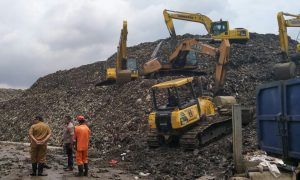 Sampah Pascabanjir Terbanyak Dibuang ke TPA Burangkeng