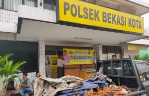 Komplotan Pencuri Besi Proyek Tol di Bekasi Ditangkap