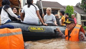 Banjir Bekasi: Perumahan Elit yang Ditinggali Komedian Sule Banjir Sedada
