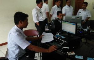 KTP Elektronik di Bekasi Sedang Didistribusikan, Ini Kriteria yang Mendapatkannya