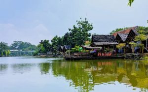 Asyiknya Liburan ke Situ Rawa Gede Bojongmenteng