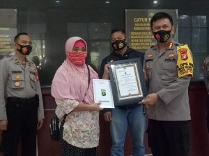 Emak Ojol Berani Lawan Begal Diganjar Penghargaan