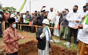 Pembangunan Rusun Pesantren Annihayah Dimulai, Ahmad Syaikhu Dapat Apresiasi dari Pimpinan Pondok