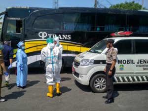 Penumpang Bus di Terminal Bekasi Tewas Mendadak