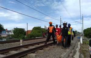 Seorang Pria Tewas Tertabrak KRL di Bekasi Timur