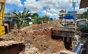 Setelah 3 Tahun Rusak, Jembatan Yadika Tambun Mulai Diperbaiki