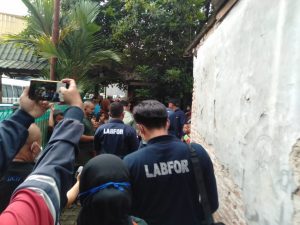 Tim Forensik Periksa TKP Mutilasi di Bekasi Barat