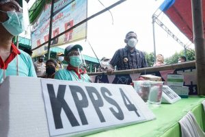 Unggah Foto Pantau Pilkades di Medsos, Bupati Dicurhati Masalah KTP dan Sampah