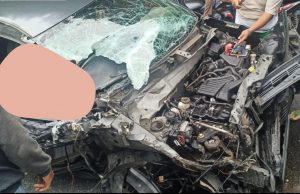 Kecelakaan di Jalan Narogong Bekasi: Mobil Box vs Minibus