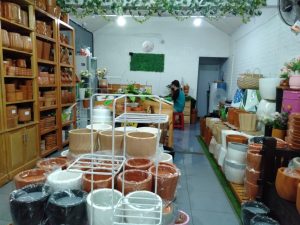Gudang Pot Nufnuf, Pusat Gerabah Kualitas Ekspor dari Bekasi