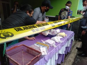 Produsen Masker yang Digerebek Polisi di Jatiasih Pekerjakan 11 Orang