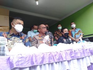 Polisi Ungkap Produksi Kosmetik Ilegal, Dibuat di Jatiasih