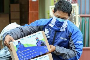 Danone Indonesia Salurkan Bantuan Seribu Paket Sembako, Termasuk di Bekasi