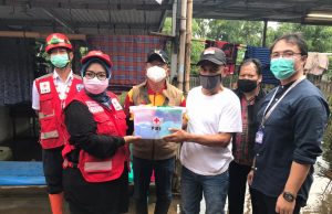 Bantuan Logistik dan Trauma Healing untuk Korban Banjir di Bintara