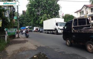 Pemprov Jabar Didesak Segera Perbaiki Jalan Bergelombang di Jalan Narogong