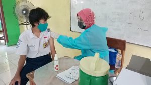 Pelajar SMA Sederajat di Kota Bekasi Segera Disuntik Vaksin