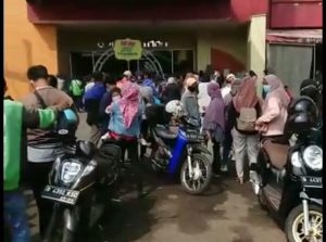 Mal di Bekasi Sudah Buka, Antuasiasme Warga datang untuk Vaksin
