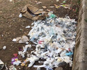 Limbah Diduga Bekas Vaksinasi Berserakan di Bekasi Utara