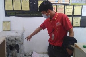 Jebol Tembok, Kawanan Pencuri Sikat Uang di Brankas Alfamart