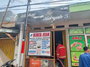 Ledakan Gas Sebabkan Kebakaran Warung Kopi di Kayuringin