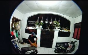 Pencuri Sikat Helm hingga Sandal di Bekasi Timur