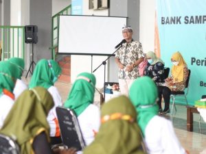 Ketua DPRD Ajak Masyarakat Ciptakan Terobosan untuk Kota Bekasi Ramah Lingkungan