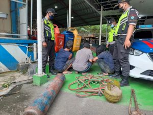 Polisi Bekuk Pencuri Besi Proyek Kereta Cepat di Cikarang