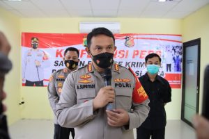 Polisi Periksa Kejiwaan BF, Pria Viral Tempelkan Kelamin ke Buku Doa