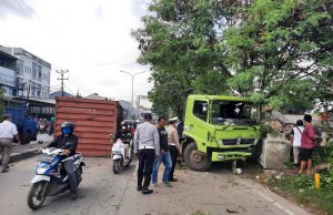 Kronologi Kontainer Truk Terguling di Cikarang Tewaskan Satu Orang